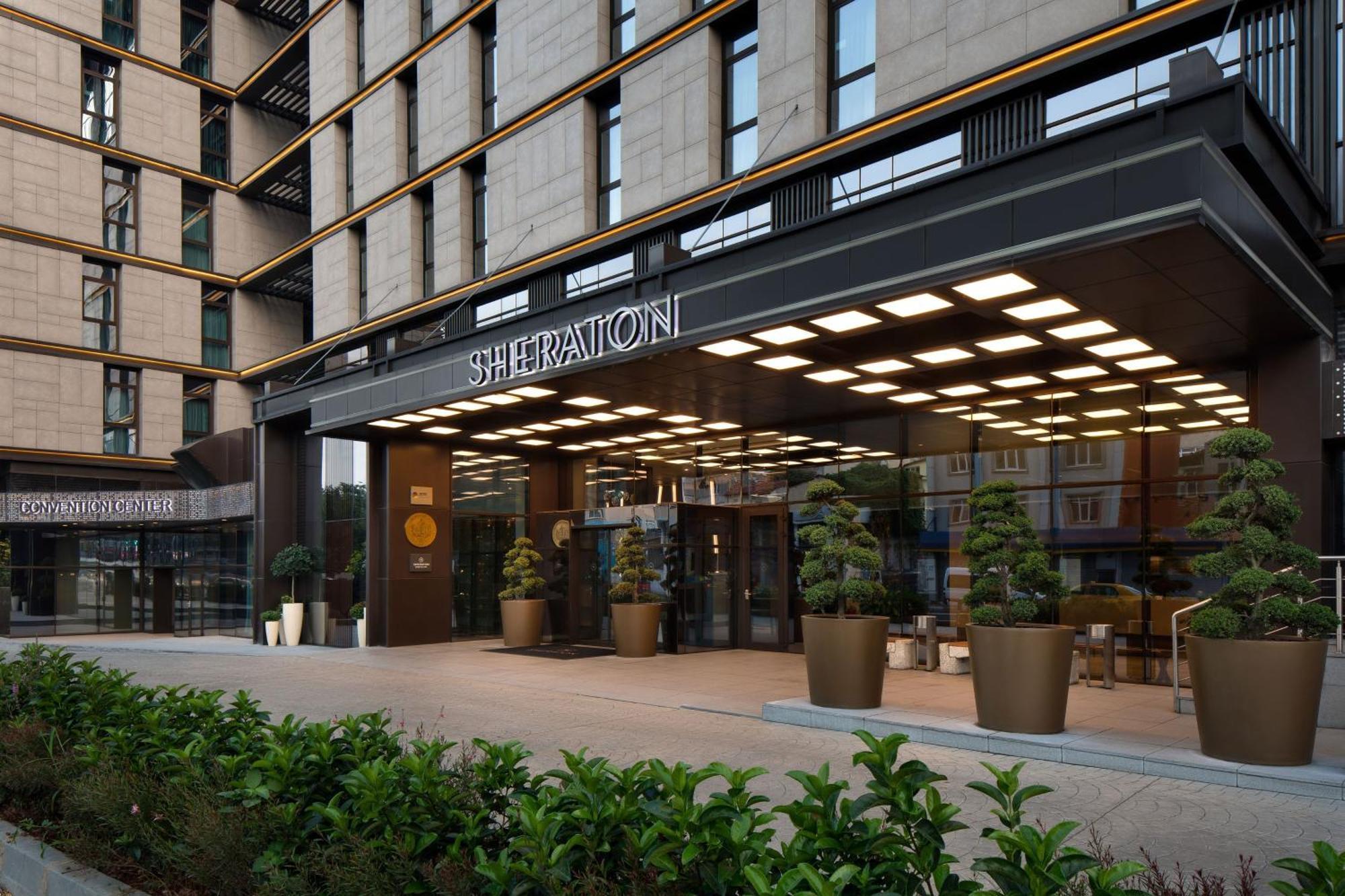 เชอราตัน อิสตันบูล ซิตี้เซ็นเตอร์ Hotel ภายนอก รูปภาพ